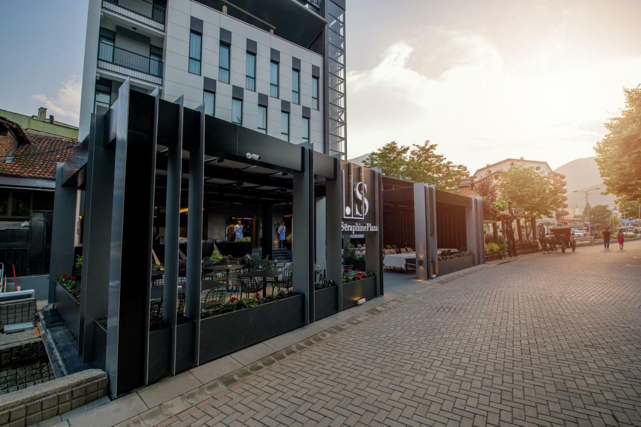 Seraphine Plaza Peje Exterior photo